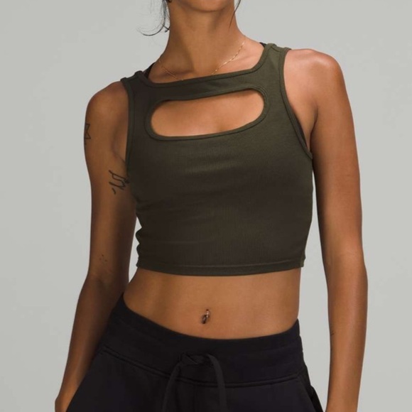 Lululemon LA Front Cut-Out Crop Tank Dark Olive Size 8 - Picture 1 of 5